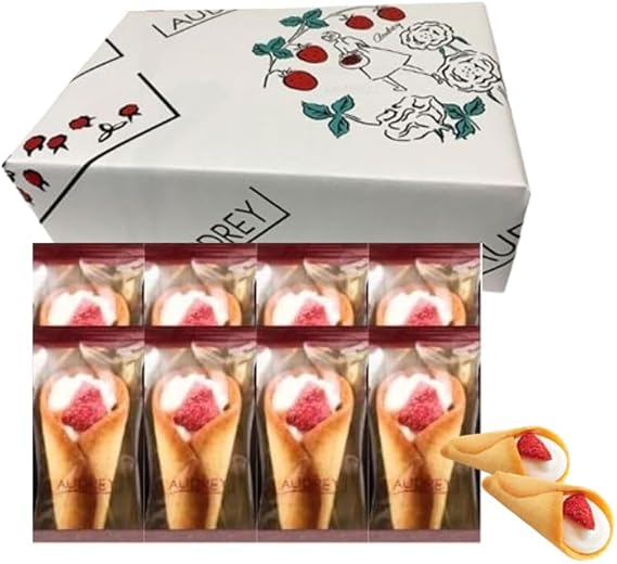 With shopping bagAudrey Gracia Hello Berry assortment sweets chocolate gift strawberry Valentine's Day White Day 8 milk chocolates