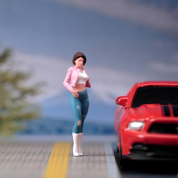 Standing Girl Model in Hands on HIPS Posture Figurine, 1/64 Scales Female Standing in a Akimbo Pose Figure Diorama
