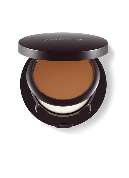 Laura Mercier Smooth Finish Foundation Powder, Non-Comedogenic, Breathable, Sheer to Full Coverage, Wet or Dry Application, Matte or Natural Finish, Oil-Free, Ideal for All Skin Types