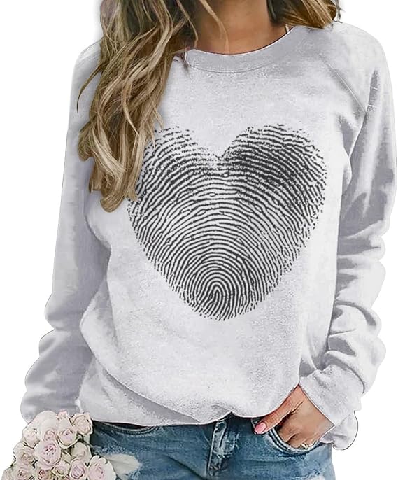 domirica Women's Crewneck Sweatshirts Oversized Heart Print Casual Plus Size Comfy Long Sleeve Pullover Tops