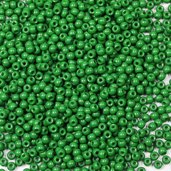 Bala&Fillic Green Color 4mm Round Seed Beads About 1500pcs/100Grams in Bag, 6/0 Glass Embroidery Beads for Making Bracelet and Necklace (Green)