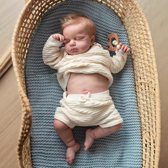 OYESY Reborn Baby Dolls Girls 20 Inches Handmade Washable Reborn Babies Soft Vinyl Body with Anatomically Correct, Reborn Doll Looks Like a Real Baby (Closed Eyes Blonde Girls)