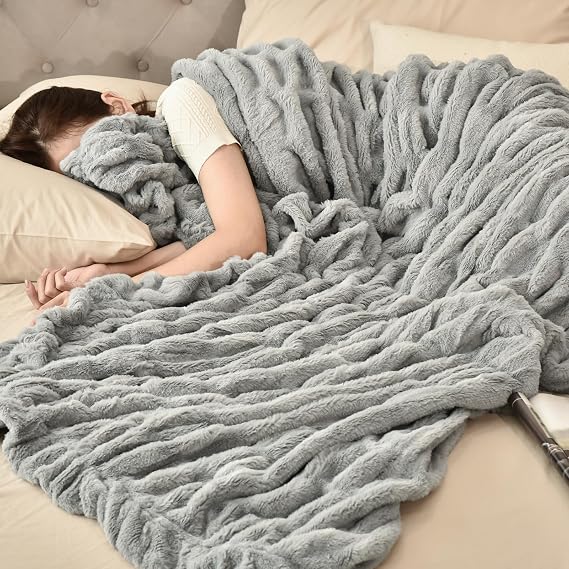 PHF Fluffy Ruched Faux Fur Throw Blanket for Couch,Cozy Plush Soft Luxury Warm for Fall Winter,Reversible Furry Thick Lightweight Blanket for Bed Sofa,Aesthetic Room Decor,50 * 60 Inches,Grey