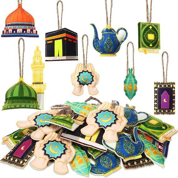 HunnmingRe 24 Pcs Ramadan Tree Ornaments Felt Eid Mubarak Decoration Eid Al Fitr Hanging Castle Lantern Star Moon Islamic Ornaments for Tree Ramadan Mubarak Decor for Home Party Supplies(Classic)