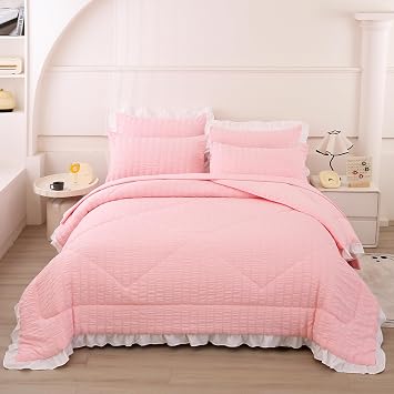 Mengersi Seersucker Comforter Set,Boho Chic Ruffled Comforter Set,Washed Microfiber Lightweight Bedding Set for All Seasons (Pink, Queen)