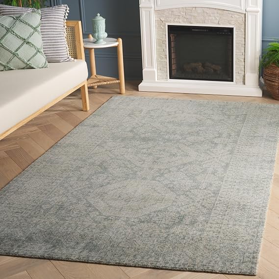 SAFAVIEH Maharaja Collection Accent Rug - 3' x 5', Sage & Green, Handmade Wool, Ideal for The Living Room, Dining Room, Bedroom (MHJ302W-3)